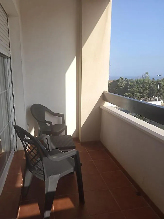 Soleado Paraíso Familiar: Golf, Playa y Desayuno Incluido San Luis de Sabinillas